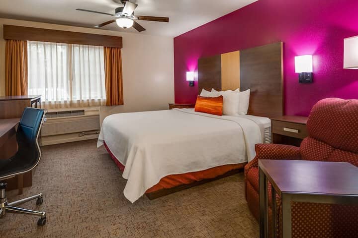 Room 5 of 25