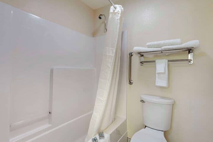 Room 17 of 25